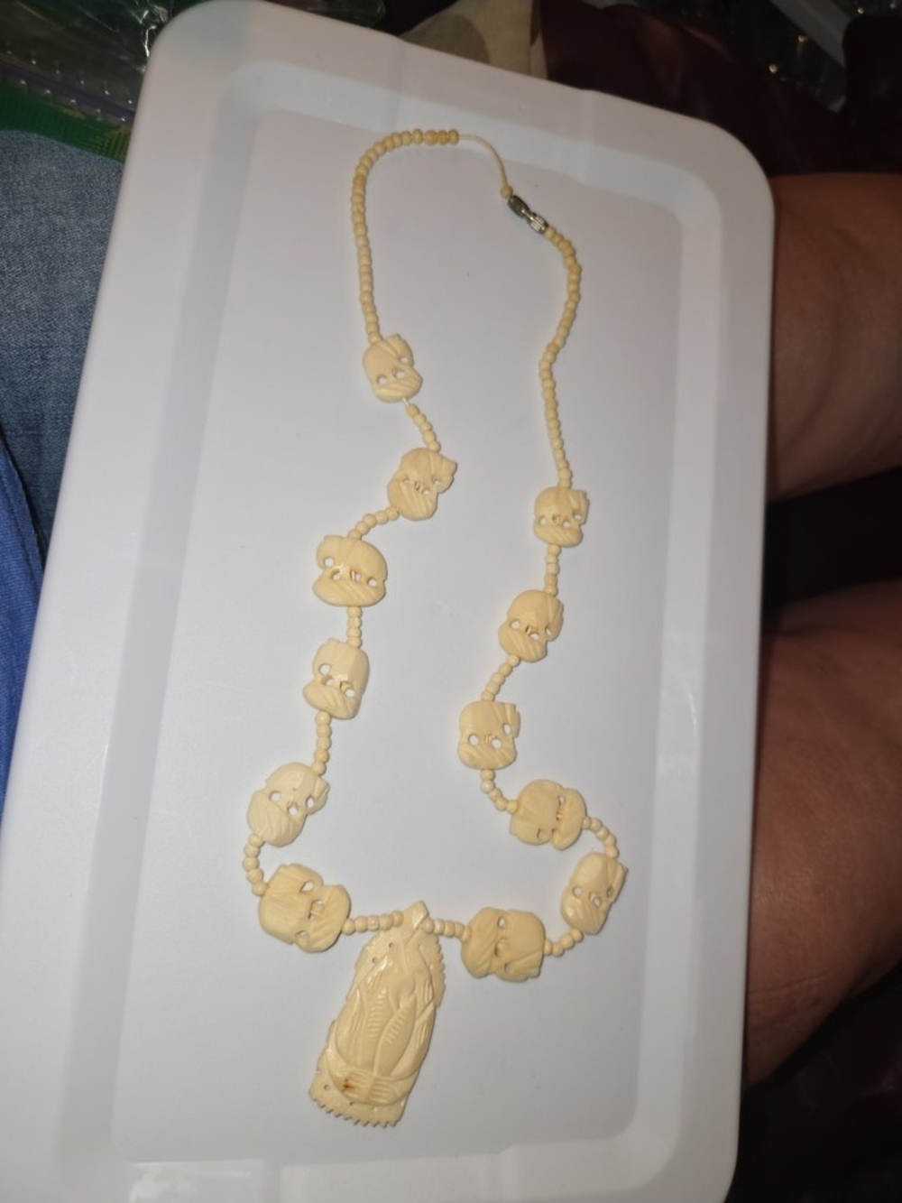 Hand-Carved Cream Pendant Necklace - Natural Ivory-Tone Beads